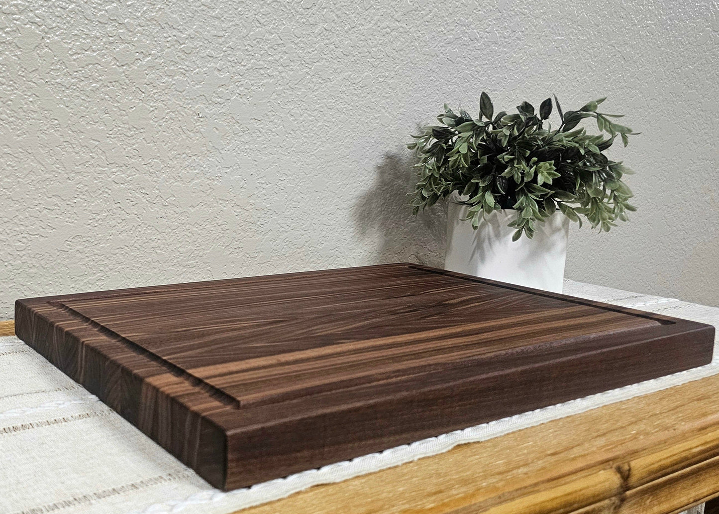 Walnut Edge Grain Cutting Board