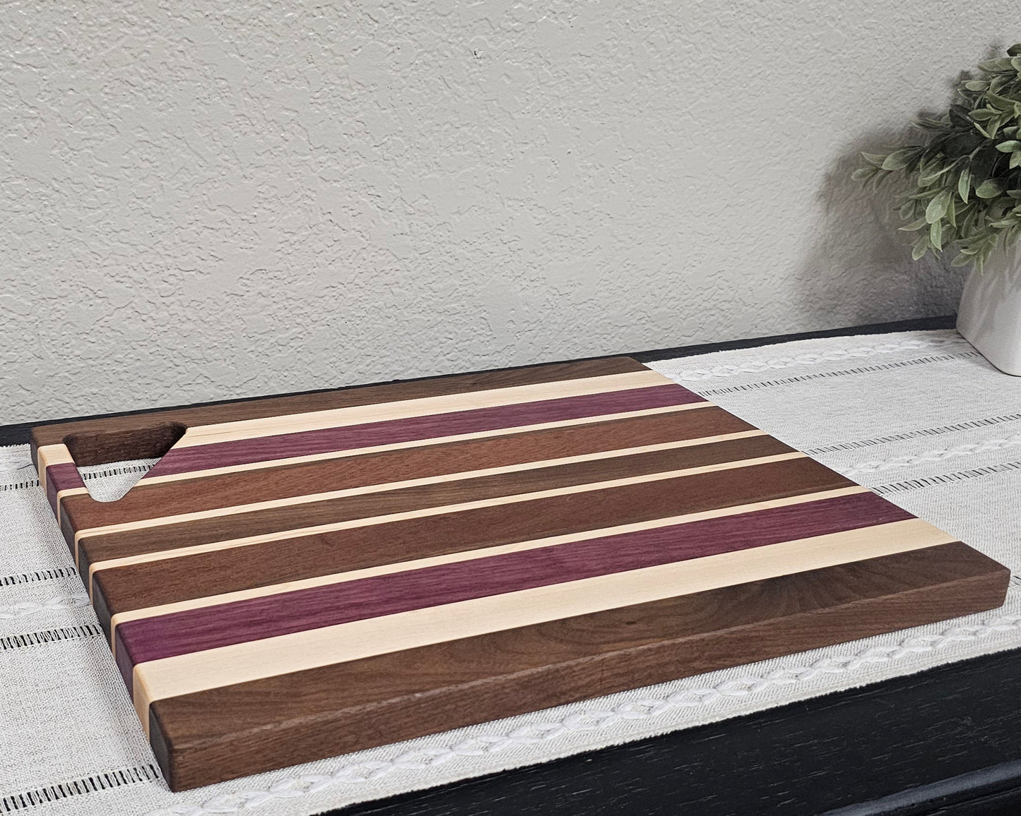 Cutting Board With Handle | Maple, Walnut, African Sapele, & Purpleheart Woods