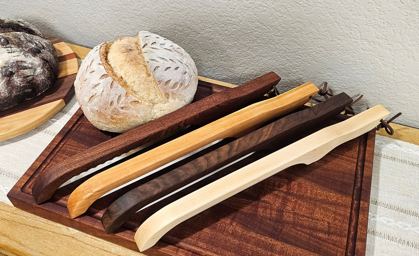 Bread Knife | Fiddle Bow Bread Knife