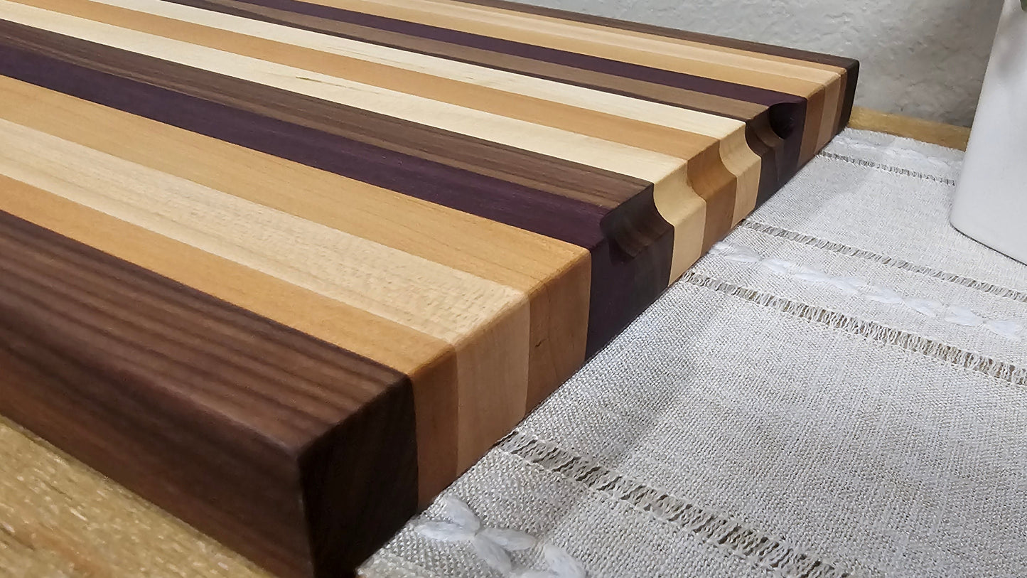 Large Patterned Board |Walnut, Maple, Cherry, & Purpleheart | Juice Grooves & Finger Grips Add-On Options