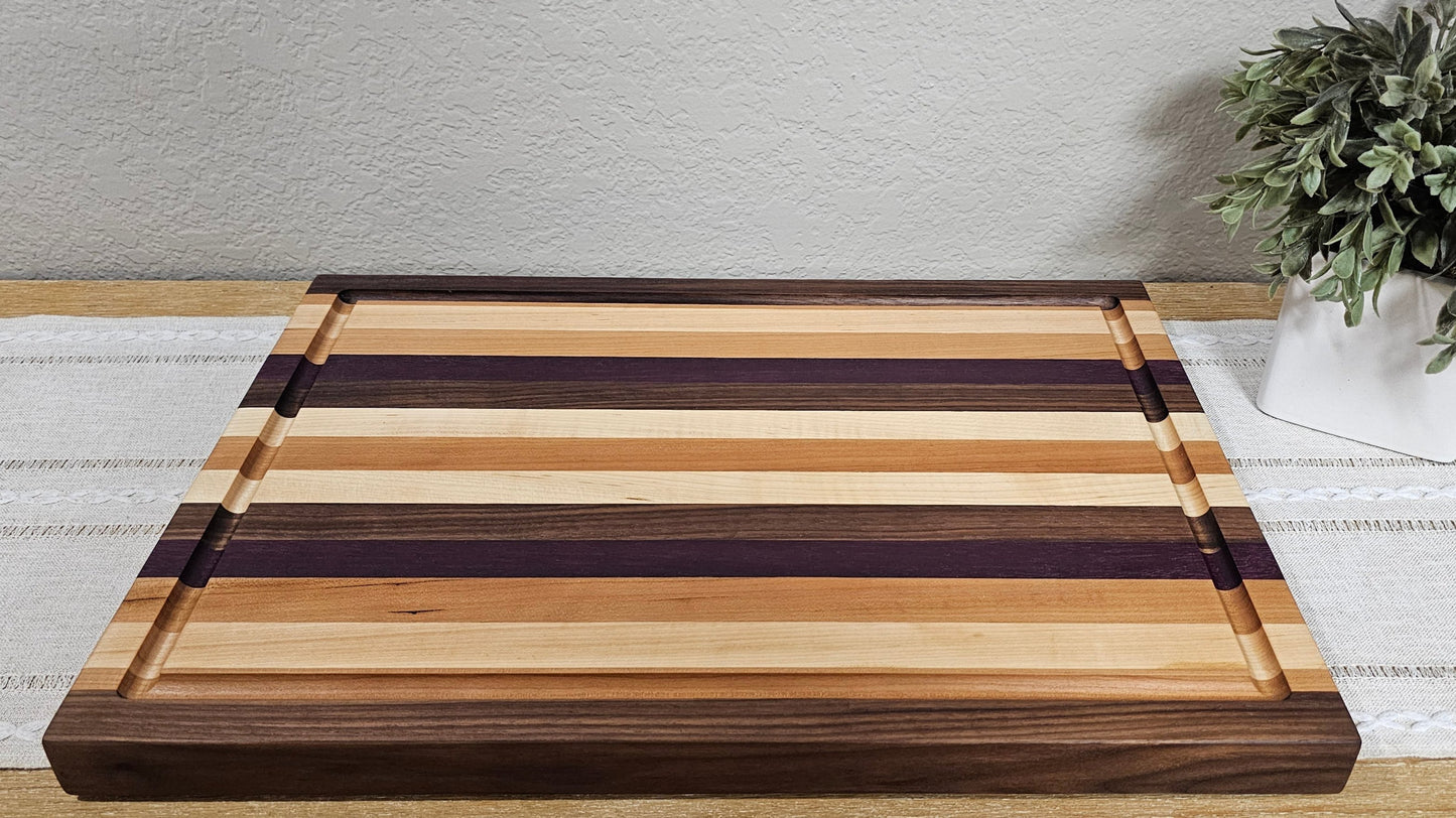 Large Patterned Board |Walnut, Maple, Cherry, & Purpleheart | Juice Grooves & Finger Grips Add-On Options