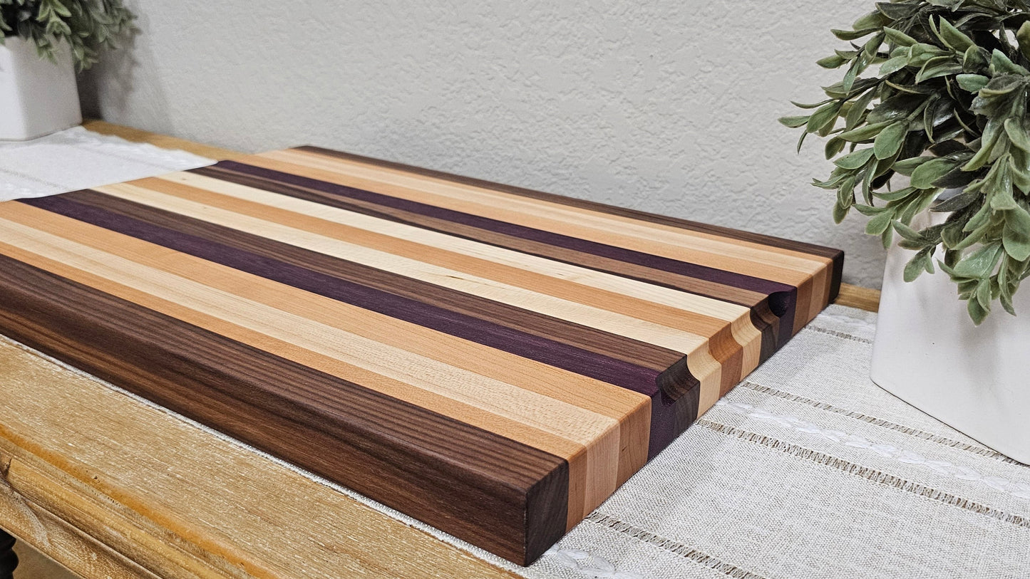 Large Patterned Board |Walnut, Maple, Cherry, & Purpleheart | Juice Grooves & Finger Grips Add-On Options