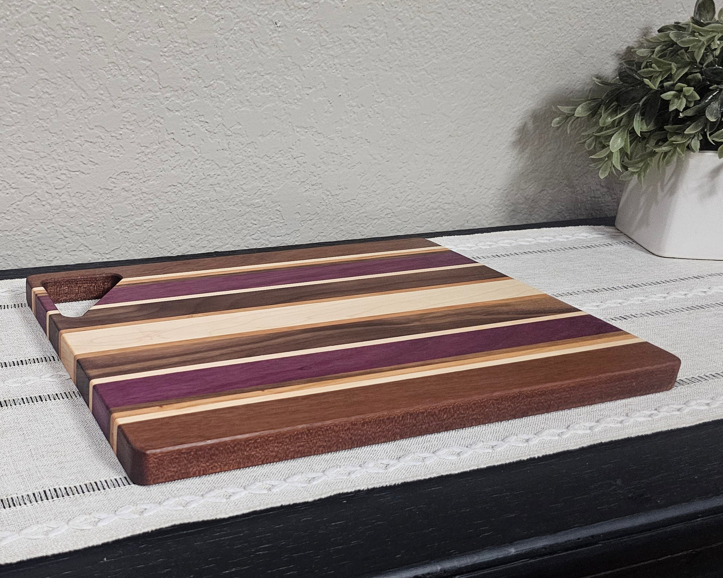 Cutting Board With Handle | | Maple, Cherry, Walnut, African Sapele, & Purpleheart Woods